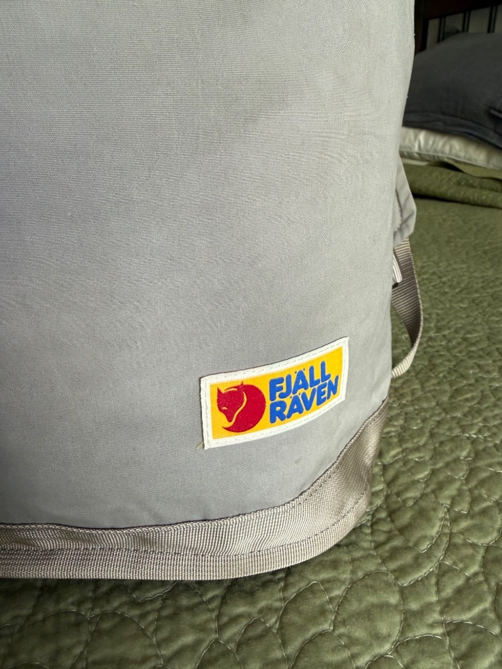 Fjallraven Vardag Totepack Fog Grey Convertible Backpack Tote Bag 27240 - Picture 4 of 10